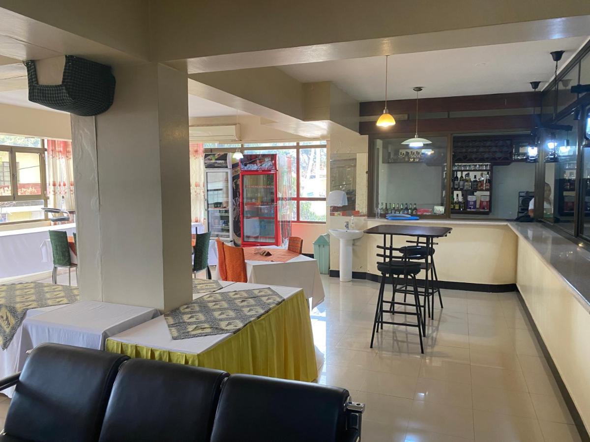 Panama Inn Μόσι Εξωτερικό φωτογραφία