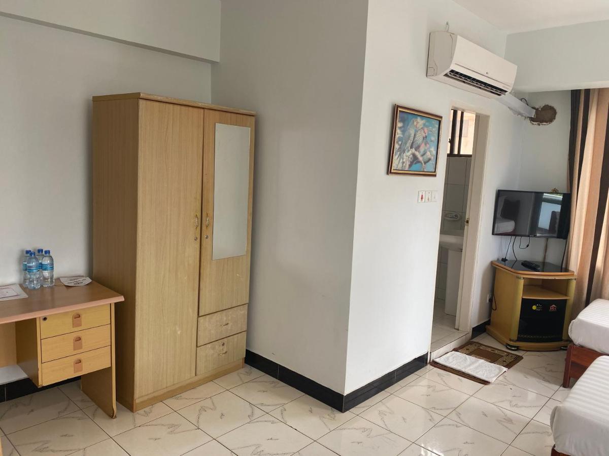 Panama Inn Μόσι Εξωτερικό φωτογραφία